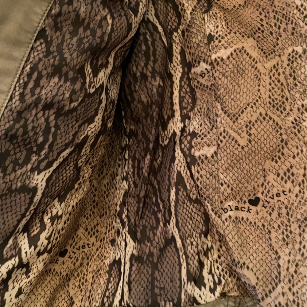 Jacket - Picture 2 of 4